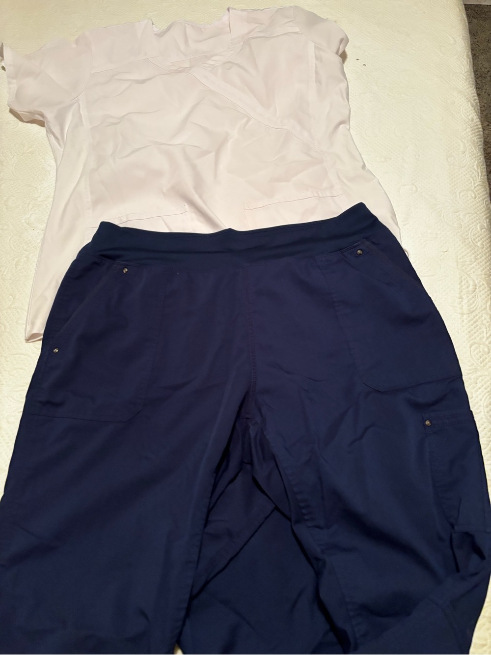 Women’s Navy Cargo L Scrubs